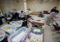 乌克兰地下室积攒大量代孕新生儿