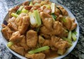 油豆腐烧肉家常做法（香甜入味超下饭软嫩鲜香做法超简单）