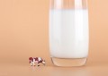 生牛乳和纯牛奶有什么区别（生牛乳和纯牛奶傻傻分不清?一文说透）