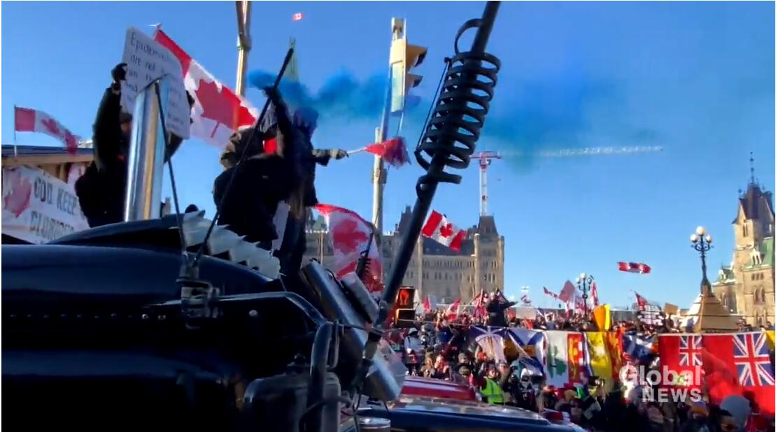 卡车司机抗议活动“失控”后，加拿大首都宣布进入紧急状态