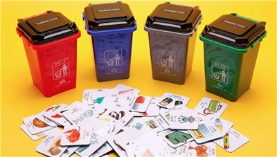 可回收垃圾桶是什么颜色（可回收垃圾的垃圾桶标志是什么样子的）