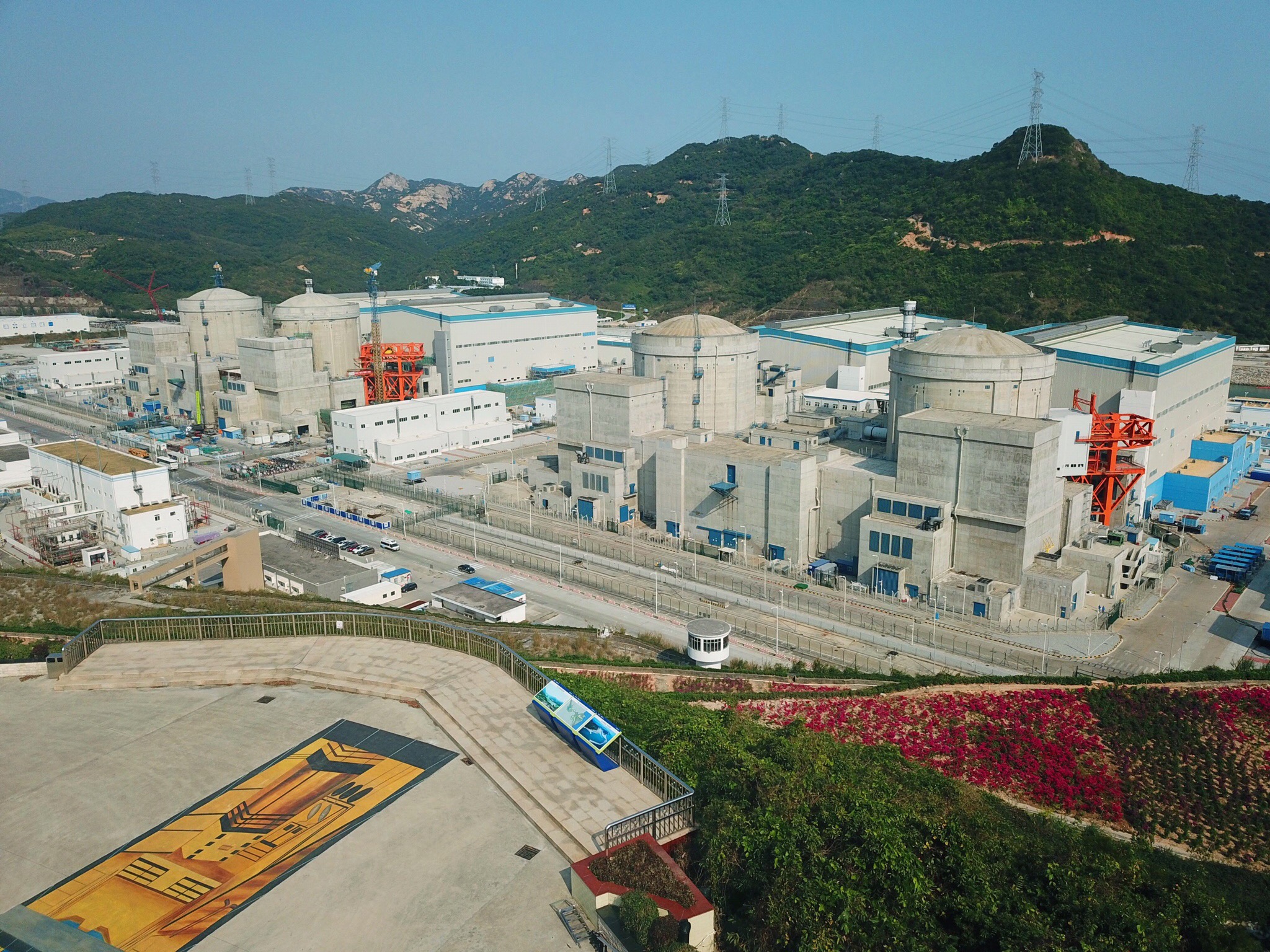 中国有几个核电站分别在哪（核电站危害这么大为什么还要建）