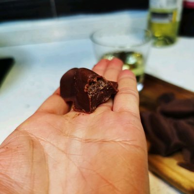 巧克力是怎么做的（自己在家如何做巧克力）