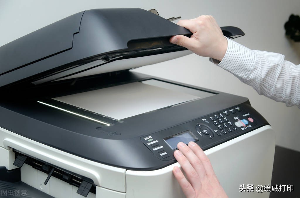 打印机怎么操作复印（打印机的复印使用方法）