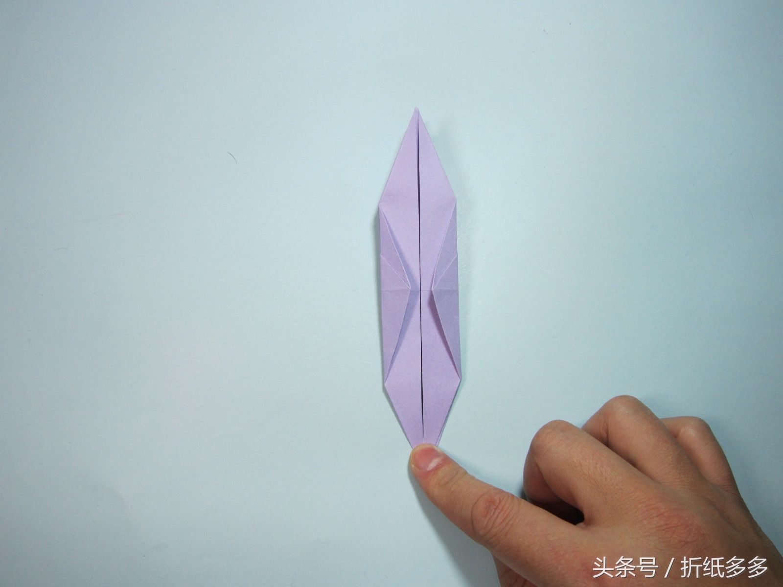 折千纸鹤的方法（折纸千纸鹤步骤图解）