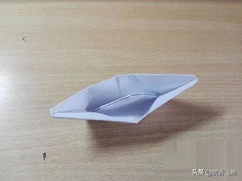 小船怎么叠（纸船的折叠方法）
