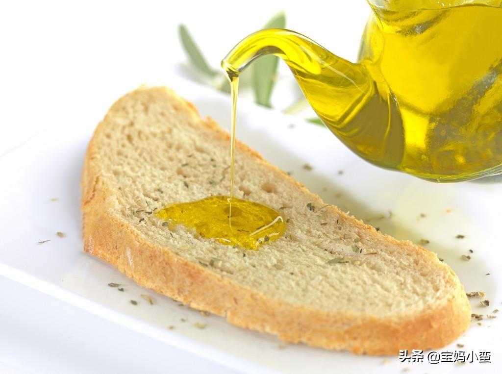 橄榄油的食用方法有哪些（橄榄油简单又常见的吃法）