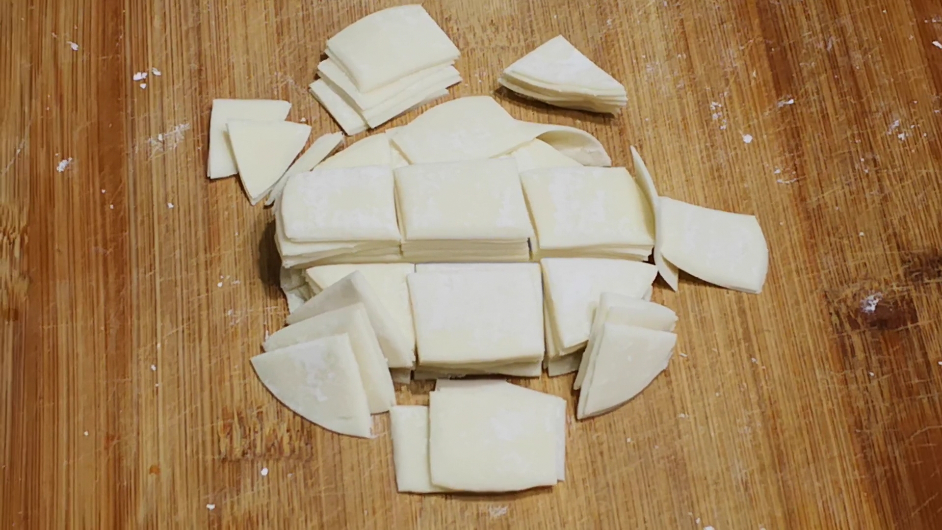 饺子皮可以做什么美食（吃剩饺子皮的做法大全）