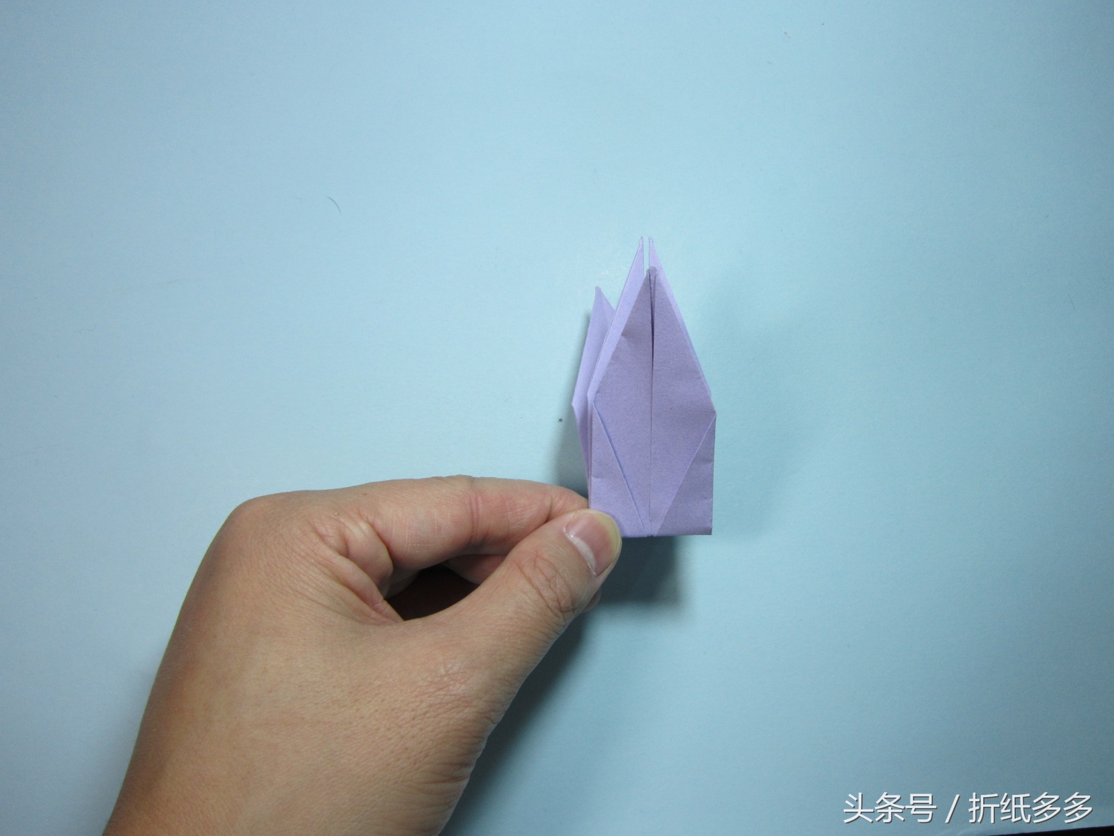 折千纸鹤的方法（折纸千纸鹤步骤图解）