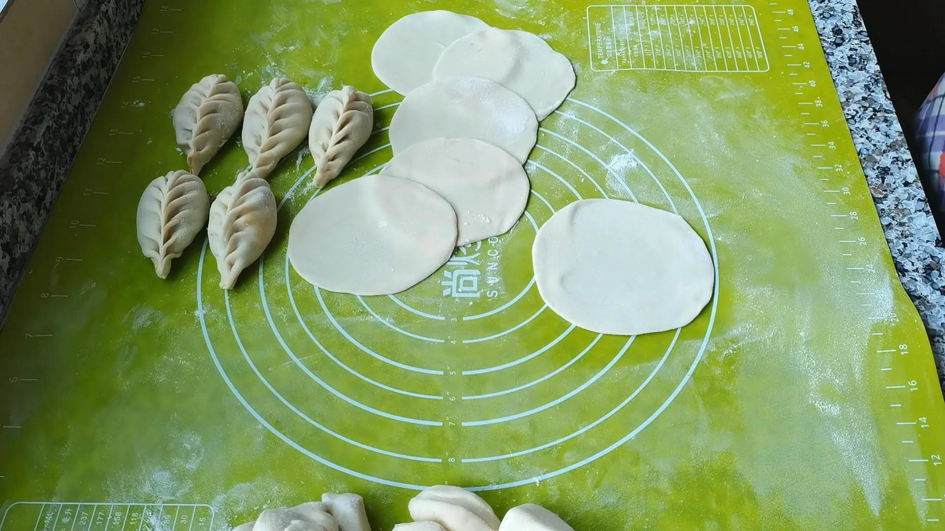 如何做蒸饺（蒸饺的做法和面技巧）