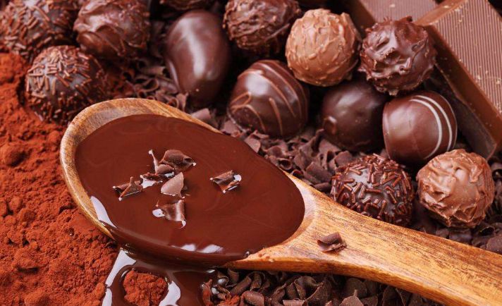 代可可脂巧克力是什么意思（巧克力成分可可脂与代可可脂）