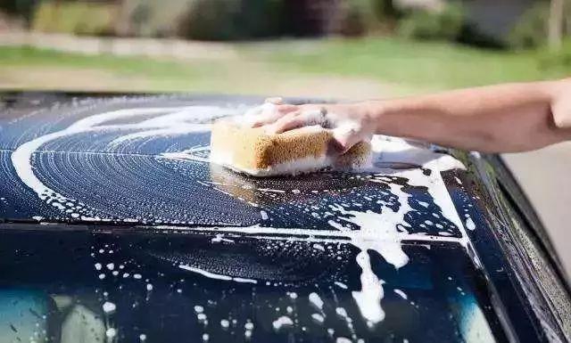 冬天洗车最好用什么水（一篇文章冬天洗车技能全Get）