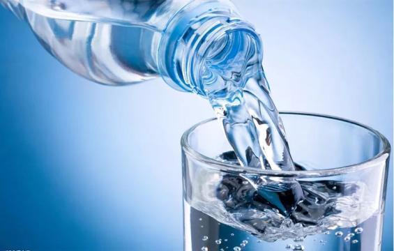 饮用纯净水是什么水（什么水才能长期喝）
