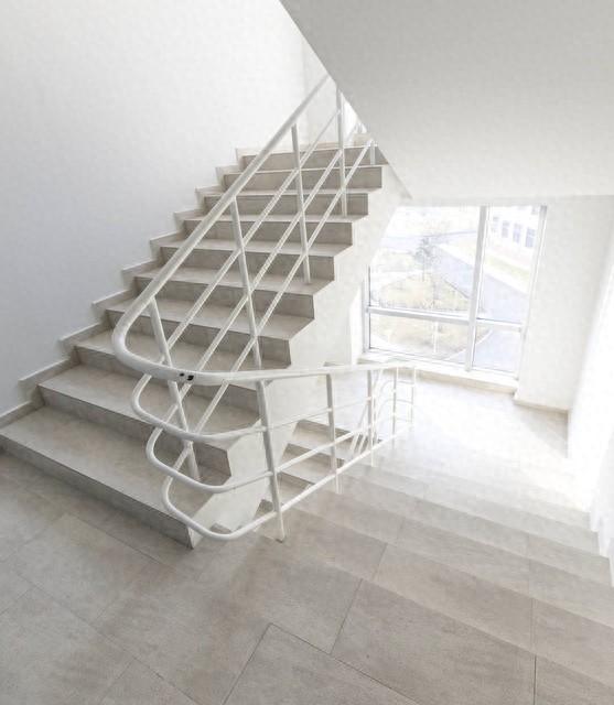 预制成型后的楼梯可直接预留哪些（预制成型后的楼梯怎么处理）